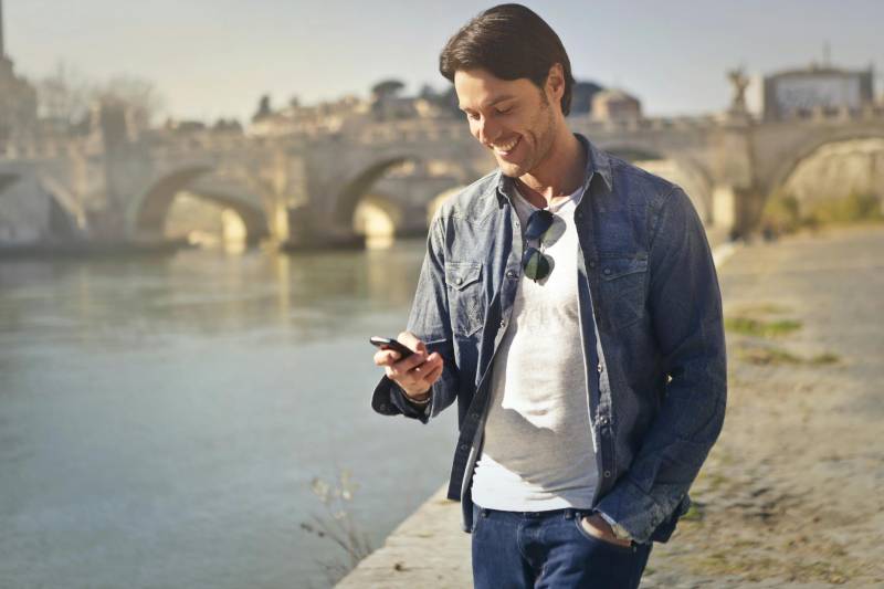 How to avoid sky-high mobile bills when travelling this summer