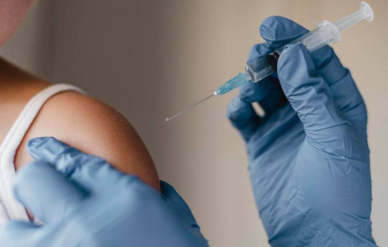 Getting vaccinated against the flu or Covid reduces the risk of stroke and heart attack