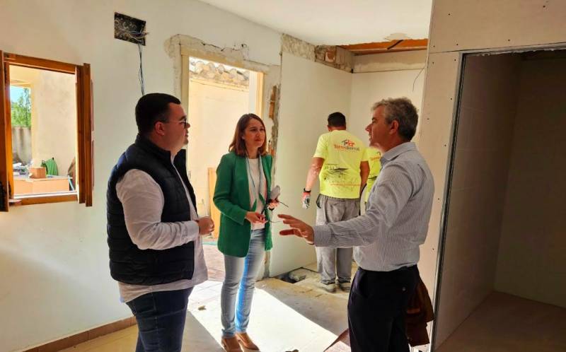 Hostel in Las Fuentes del Marqués almost ready to reopen after enlargement and improvement